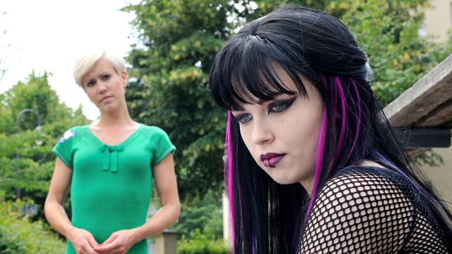 Bild: ARD/Hardy Spitz Klara und Monique Wollenweber