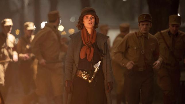Bild: ARD/X Filme Creative Pool/ARD Degeto/Sky/Beta Film/Frédéric Batier „Babylon Berlin“ Staffel 4: Charlotte Ritter (Liv Lisa Fries)