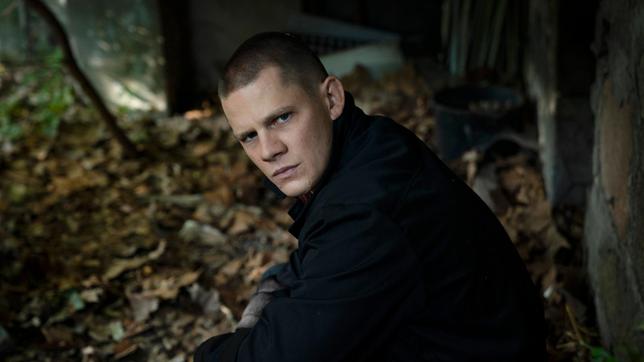 Bild: ARD Degeto/Sommerhaus Serien GmbH/Das Netz Gmbh/Stephan Rabold Ex-Knasti Marcel (Max von der Groeben) möchte den Mörder seines Freundes zur Rechenschaft ziehen.