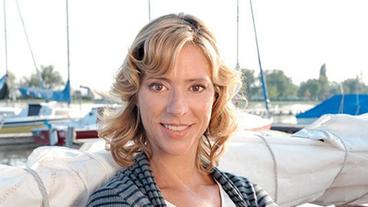 Bild: ARD/ORF/Miguel Dieterich Carin C. Tietze als Johanna Stickler