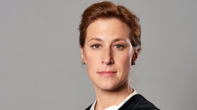 Bild: ARD/Reiner Bajo Staatsanwältin Johanna Knabe (Helene Grass).