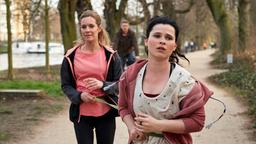 Romy Heiland (Lisa Martinek) und Ada Holländer (Anna Fischer) beim Joggen.