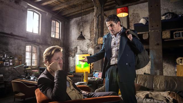 Angelo (Roberto Guerra) und Huck (Patrick von Blume)