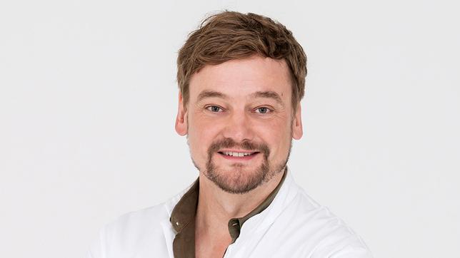 Bild: ARD/Markus Nass Christian Beermann spielt Dr. Marc Lindner