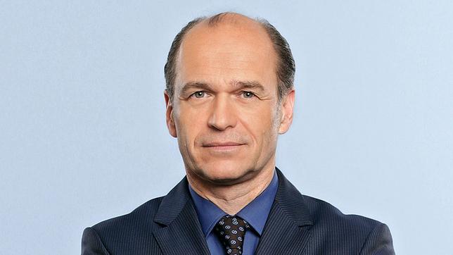 Bild: ARD/Tom Schulze Die jungen Ärzte: Horst Günter Marx ist Wolfgang Berger
