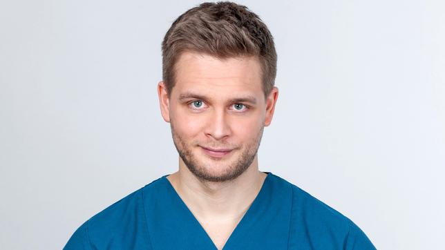 Bild: ARD/Tom Schulze Luan Gummich spielt Mikko Rantala
