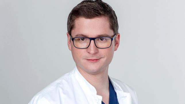 Bild: ARD/Tom Schulze Stefan Ruppe spielt Elias Bähr