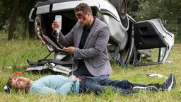 Matteo muss Niklas nach einem fatalen Autounfall Blut spenden.