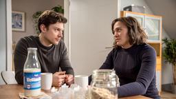Am Morgen vor Rebeccas (Milena Straube) Abreise sitzen Sie und Florian (Lion Wasczyk) gemeinsam zu einem schnellen Frühstück zusammen. Aber: Wo führt das hin?