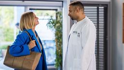 Dr. Matteo Moreau (Mike Adler) hat die renommierte Neurochirurgin Dr. Franziska Ruhland (Gunda Ebert) ins Johannes-Thal-Klinikum gerufen. Wie kann Sie Ihrem Kollegium helfen?