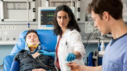 Max Krohn (Oliver Konietzny) hatte einen schweren Autounfall. Dr. Sherbaz (Sanam Afrashteh) und Florian Osterwald (Lion Wasczyk) nehmen den Patienten auf.