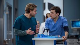 Mikko (Luan Gummich) ist geknickt. Ihm fehlt es Schmetterlinge im Bauch zu haben und Florian (Lion Wasczyk) versteht seine Aufgabe als Freund: er steht Mikko zur Seite und will ihm bei Dating helfen!
