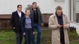 Lars (Ingo Naujoks) und Finn (Sven Martinek) ermitteln in einem Mordfall, als sie erfahren, dass die Tochter von Johanna (Nadja Becker) und Torsten Fahrig (Ben Braun) entführt wurde.