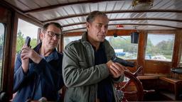 Lars (Ingo Naujoks) und Finn (Sven Martinek) wissen nicht, was sie auf dem Boot erwartet.