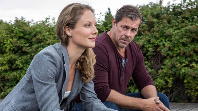 Bild: ARD/Georges Pauly Staatsanwältin Elke Rasmussen (Tessa Mittelstaedt), mit der Finn (Sven Martinek) einmal liiert war, verlässt das Team der Kripo Lübeck.