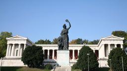 Bavaria-Figur über der Theresienwiese in München