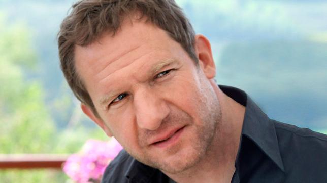Bild: ARD/ORF/Petro Domenigg Johannes Zeiler Luis ist Kemp