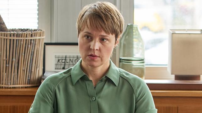 Bild: ARD/Kai Schulz Katja Danowski spielt die Kommissariatsleiterin Vicky Adam.