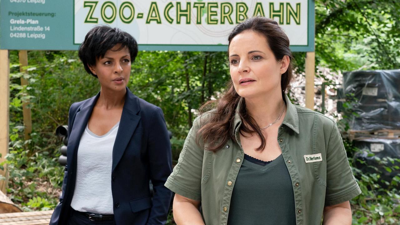 Zwischen Tierärztin Dr. Mertens (Elisabeth Lanz)und Zoodirektorin Dr. Amal Bekele (Dennenesch Zoudé) entfacht ein Streit um den geplanten Bau der Zoo-Achterbahn: Für die Zoodirektorin ein mögliches neues städtebauliches Wahrzeichen, für die Zootierärztin ein harscher Eingriff in die bisherige Lebenswelt der Tiere.