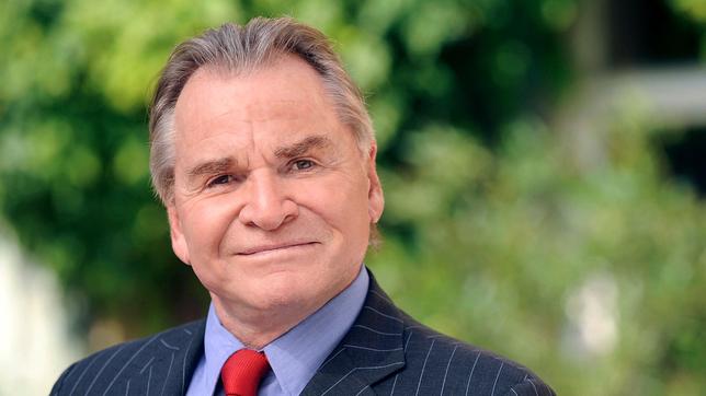 Bild: ARD/Barabara Bauriedl Fritz Wepper als Bürgermeister Wolfgang Wöller