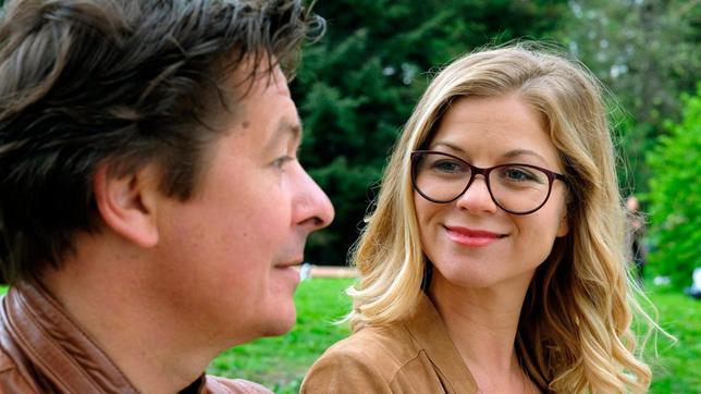 Bild: SWR/ORF Vanessa (Hilde Dalik, rechts) ist nur schwer zu durchschauen