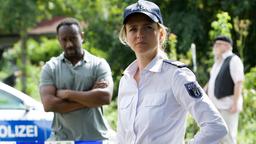 Mord in der Kleingartenkolonie: Makoye Schneider (Jerry Kwarteng) verfolgt die Ermittlungen von Paula Sprenger (Sarina Radomski) und deren Kollegen.