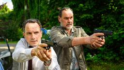 Carsten Heinrich (Stefko Hanushevsky) und Gerhard Jäger (Markus John) im Einsatz.
