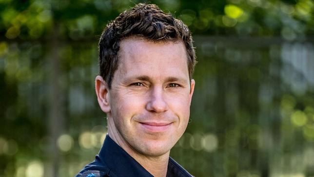 Bild: ARD/Raymond Roemke Nepo Fitz spielt den Polizisten Max Ruffer.