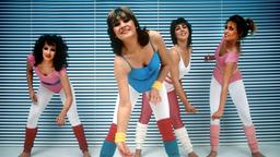Die Journalistin und Fernsehmoderatorin ("Hessenschau", "Tagesthemen") Barbara Dickmann (vorn) führt im März 1983 zusammen mit drei jungen Frauen in einem Studio Aerobic-Übungen vor.