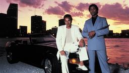 James "Sonny" Crockett (Don Johnson, l.) und Ricardo "Rico" Tubbs (Philip Michael Thomas) jagten als Polizisten Verbrecher. Der Kleidungsstil der 80er-Jahre-Kult-Serie "Miami Vice" prägte eine ganze Generation.