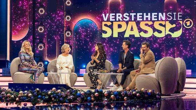  Gastgeberin Barbara Schöneberger, Jutta Speidel, Judith Williams, Florian Silbereisen und Thomas Anders
