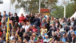 Fans beim Beachvolleyball-Starcup 2014
