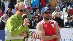 N-Joy-Moderator Christian mit Philipp Oehme beim Beachvolleyball-Starcup 2014