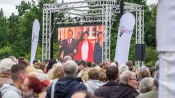 Rote Rosen Fantag 2016 Fans vor Leinwand