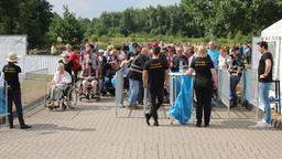 Alle Fans warten gespannt, bis sich die Tore in Lüneburg endlich öffnen.