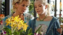 Jule bei Alice in der Gärtnerei
