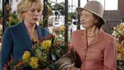 Johanna unterhält sich mit Alice