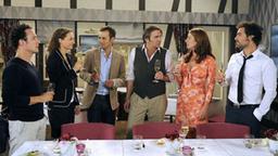 Carla, Nicos u. Nils mit Freunden