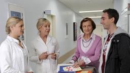 Paul bei Britta im Krankenhaus