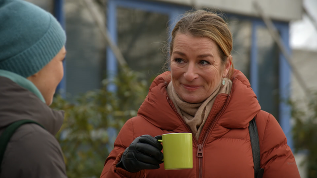 Carla will die Fischbude kaufen! Britta unterstützt sie bei dem neuen Herzensprojekt.