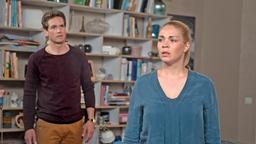 Britta (Jelena Mitschke) ist fassungslos, dass Luke (Oliver Franck) sie angelogen hat.