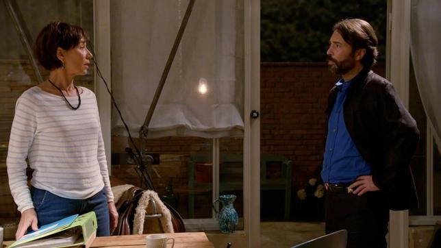 Merle (Anja Franke) erkennt die traurige Wahrheit: Sie liebt Silvio (Alberto Ruano) nicht!