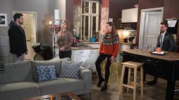Sara (Antonia Jungwirth), Franzi (Sofie Junker) und Simon (Thore Lüthje) versuchen vergeblich auf David (Arne Rudolf) einzuwirken.