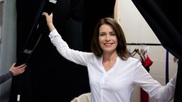 Tadaaaa! Es kann losgehen! Patricia Schäfer als neue "Rose" Helen Fries.