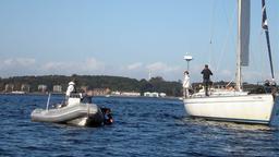 Die Boote im Wasser