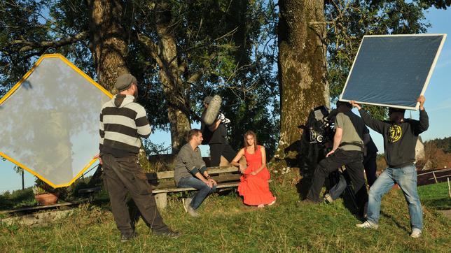 Bild: ARD/Ann Paur Sturm der Liebe Dreh Sarah Elena Timpe Florian Stadler
