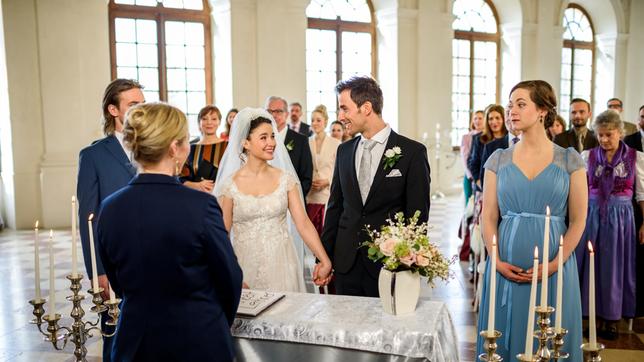 Bild: ARD/Christof Arnold Sturm der Liebe Traumhochzeit 2017 Backstage Jeannine Michèle Wacker und Max Alberti