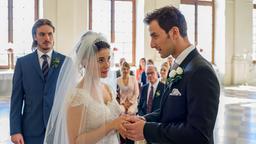 Sturm der Liebe Traumhochzeit 2017 Backstage Jeannine Michèle Wacker und Max Alberti tauschen Ringe