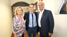 Sturm der Liebe Jean-Marie Pfaff Backstage: Jean-Marie Pfaff und seine Frau Carmen Seth mit Michael N. Kuehl