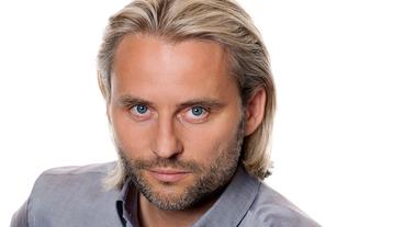 Bild: ARD/Ralf Wilschewski Erich Altenkopf spielt Dr. Michael Niederbühl